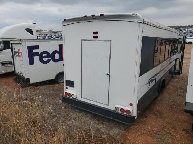 2002 Freightliner Chassis FB65