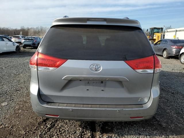 2011 Toyota Sienna XLE