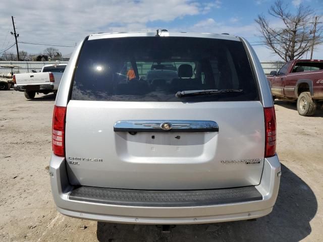 2010 Chrysler Town & Country Limited