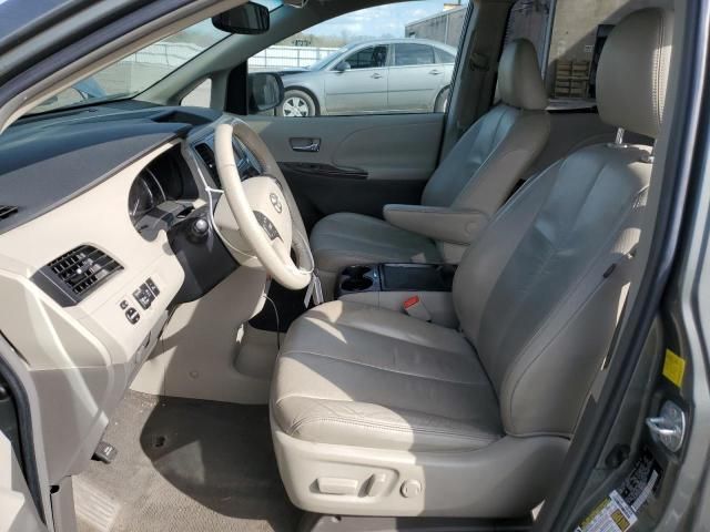 2011 Toyota Sienna XLE