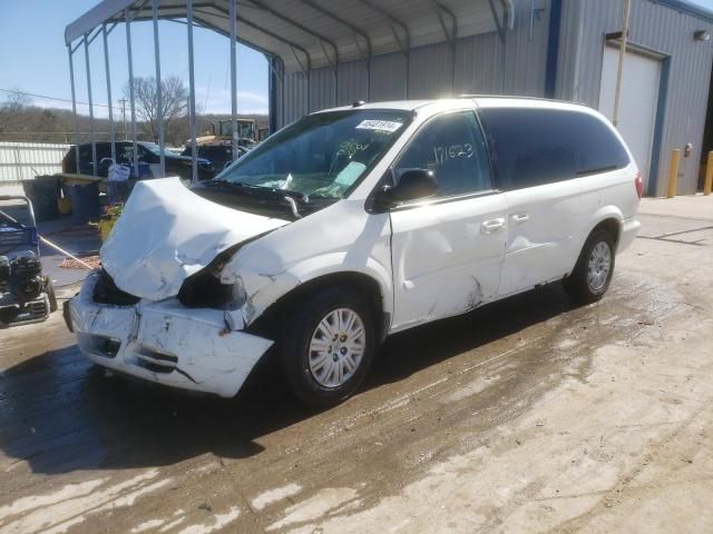 2005 Chrysler Town & Country LX