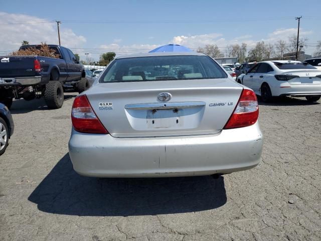 2004 Toyota Camry LE