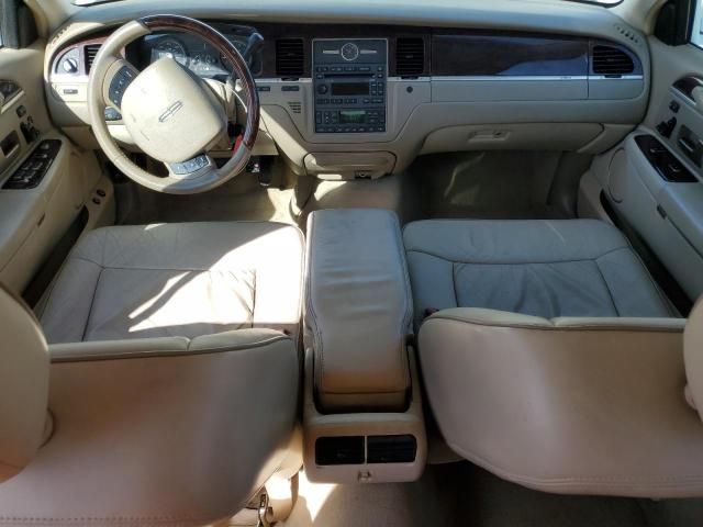 2006 Lincoln Town Car Designer