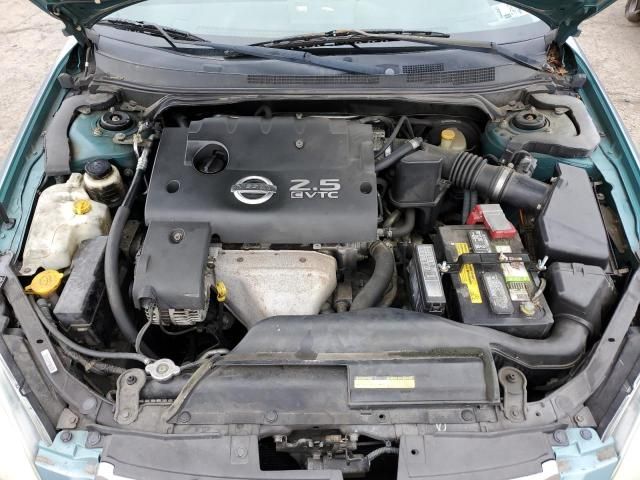 2002 Nissan Altima Base