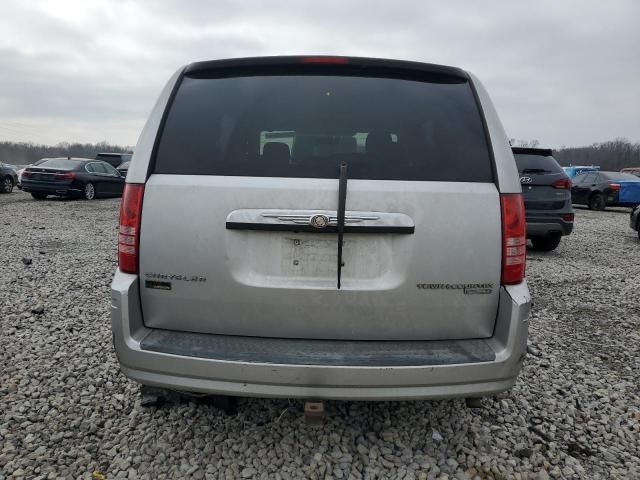 2009 Chrysler Town & Country LX