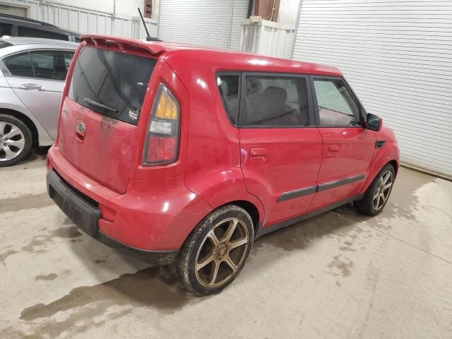 2010 KIA Soul +