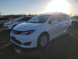 Chrysler Vehiculos salvage en venta: 2019 Chrysler Pacifica Touring L