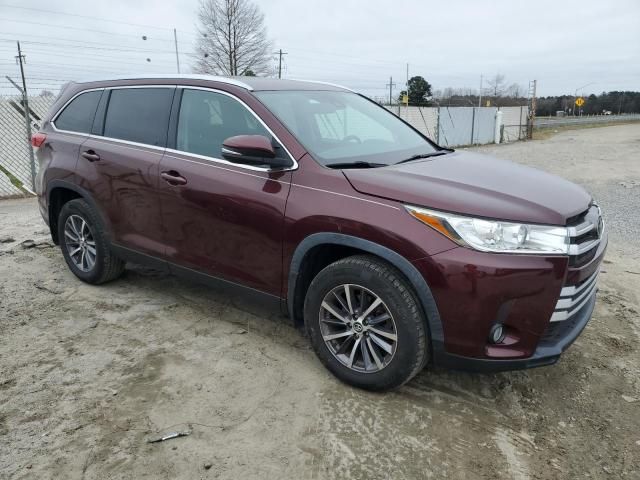 2019 Toyota Highlander SE