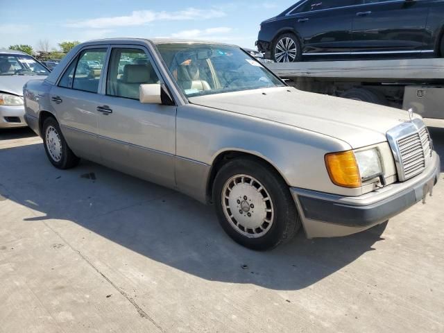 1992 Mercedes-Benz 300 E