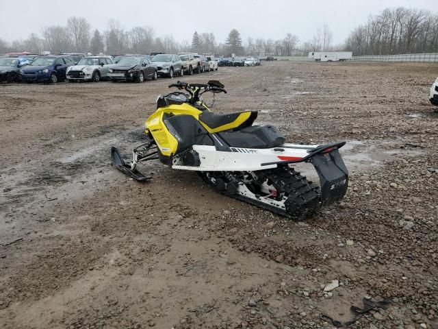 2017 Skidoo 800CC