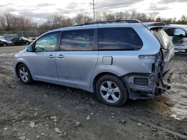 2013 Toyota Sienna LE