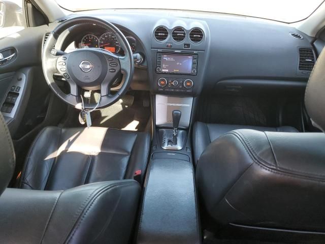 2010 Nissan Altima Base