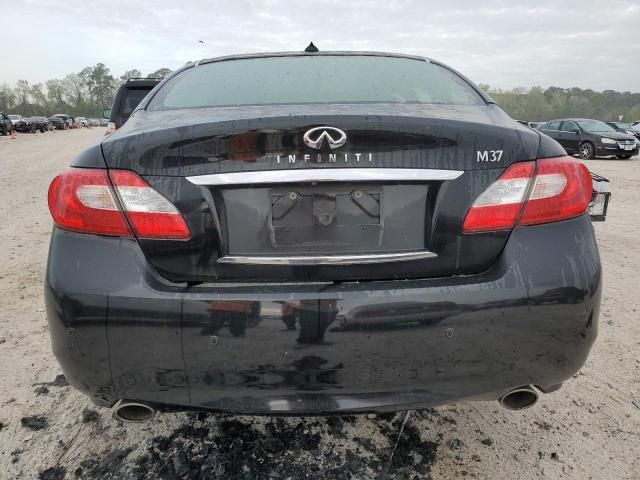 2013 Infiniti M37