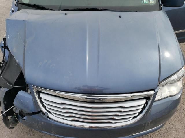 2012 Chrysler Town & Country Touring