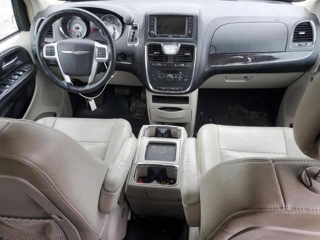 2012 Chrysler Town & Country Touring