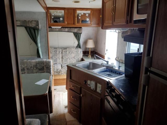 2001 Fleetwood Travel Trailer