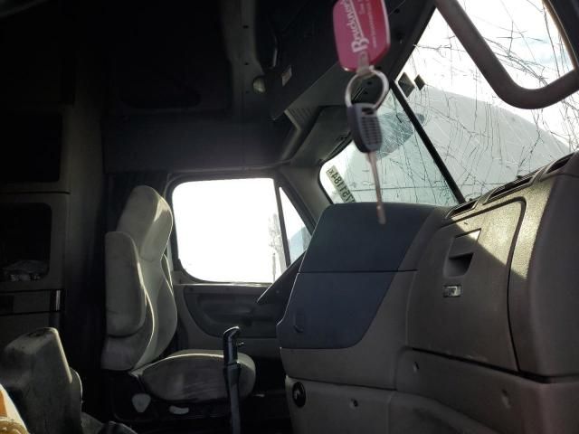 2012 Freightliner Cascadia 125