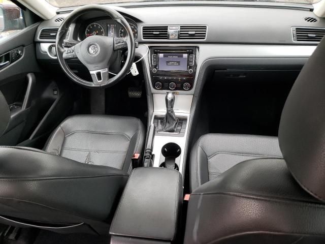 2013 Volkswagen Passat SE