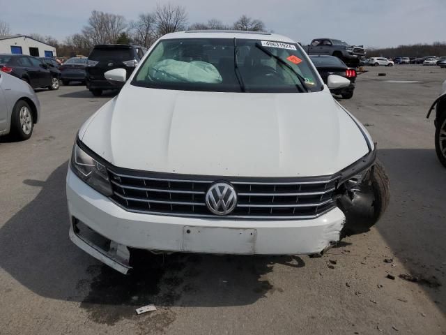 2016 Volkswagen Passat SE