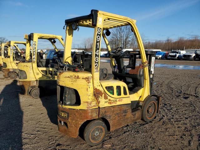 2005 Hyster Forklift