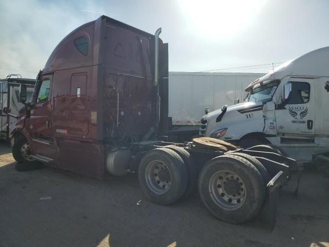 2020 Freightliner Cascadia 126