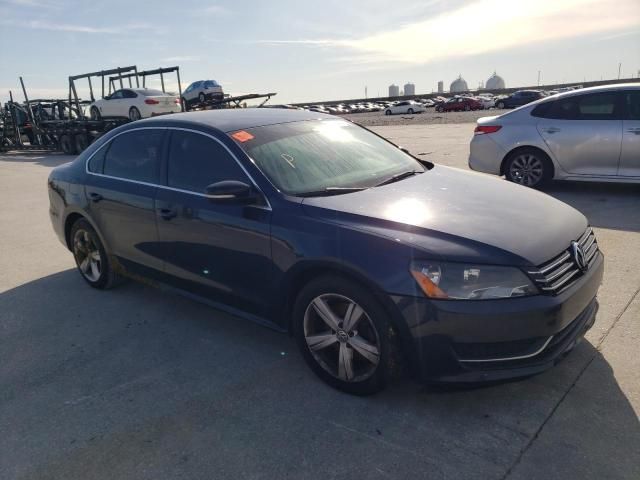 2013 Volkswagen Passat SE