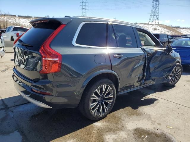 2022 Volvo XC90 T6 Momentum