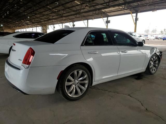 2018 Chrysler 300 Touring