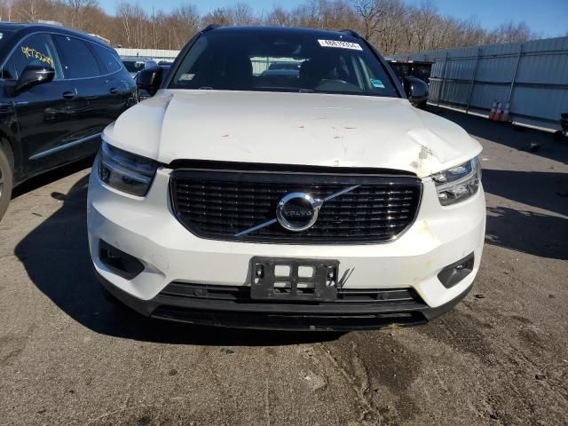 2021 Volvo XC40 T5 R-Design