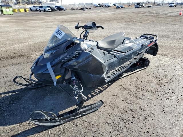 2023 Skidoo Renegade