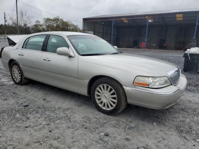 2003 Lincoln Town Car Signature