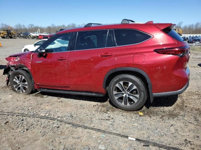 2021 Toyota Highlander Hybrid XLE