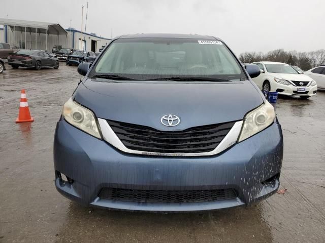 2013 Toyota Sienna XLE