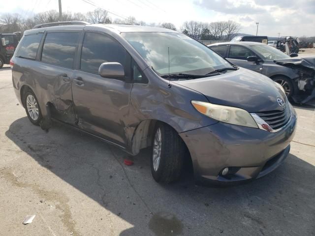 2011 Toyota Sienna XLE