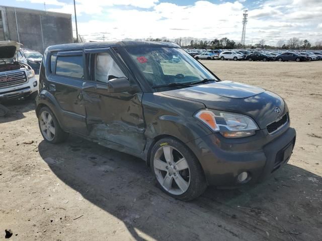 2010 KIA Soul +