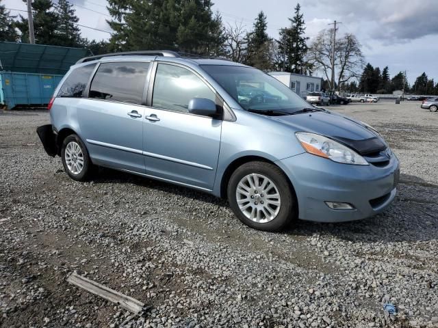 2010 Toyota Sienna XLE