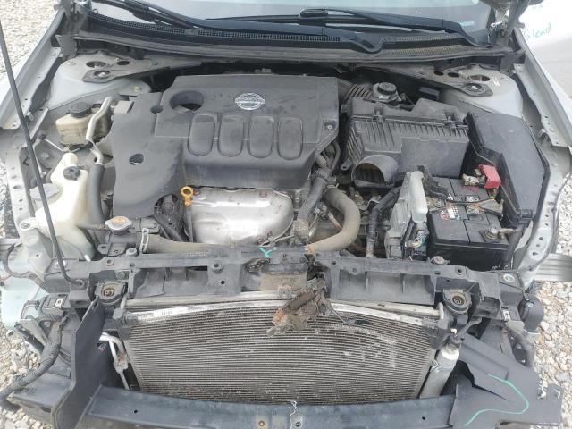 2010 Nissan Altima Base