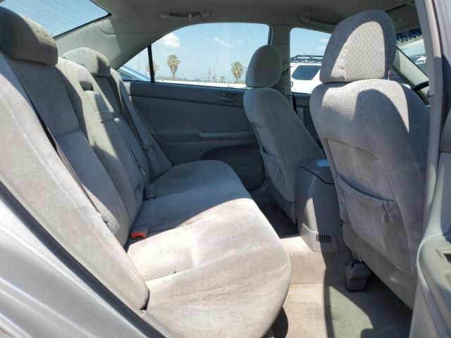 2004 Toyota Camry LE