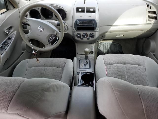 2002 Nissan Altima Base