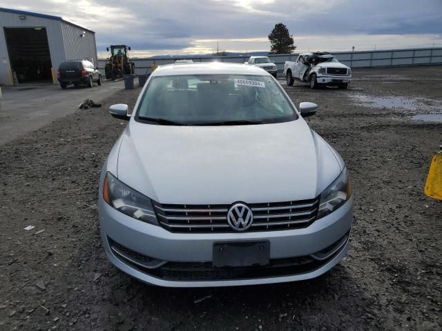 2013 Volkswagen Passat SE