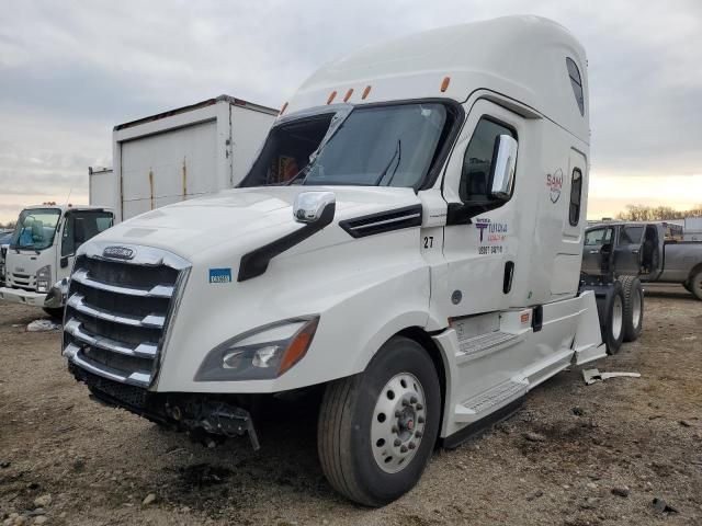 2019 Freightliner Cascadia 126