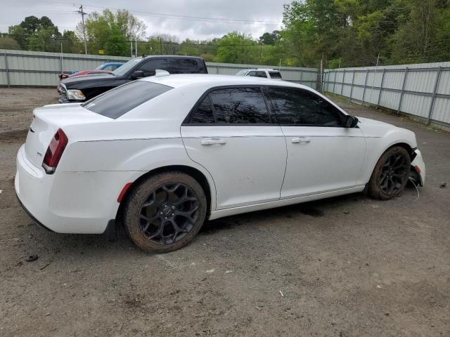 2019 Chrysler 300 Touring