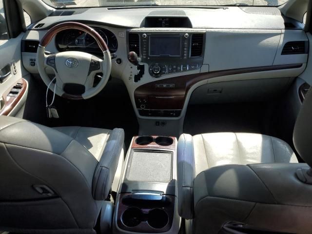 2014 Toyota Sienna XLE