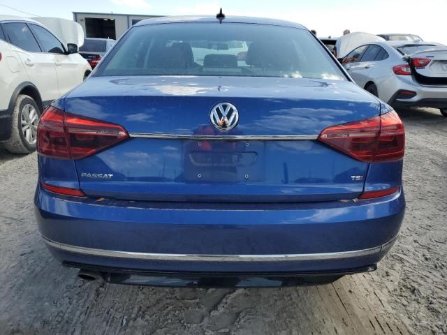 2017 Volkswagen Passat R-Line