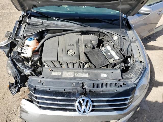 2012 Volkswagen Passat SE