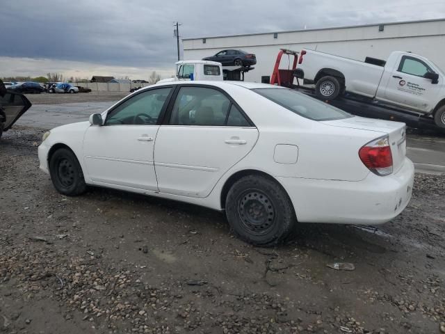 2005 Toyota Camry LE