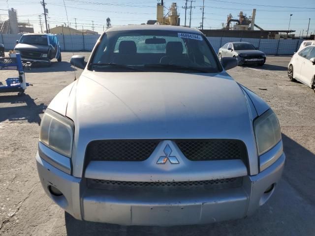 2008 Mitsubishi Raider LS