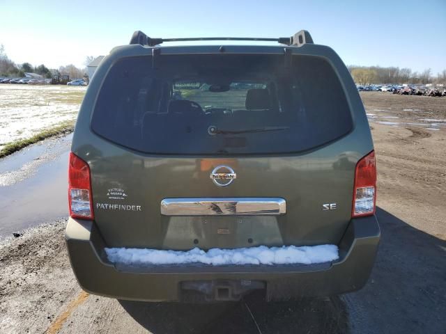 2005 Nissan Pathfinder LE