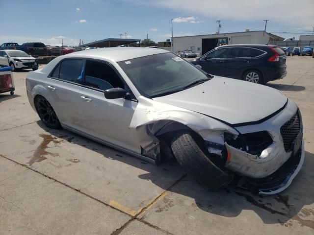 2019 Chrysler 300 Touring