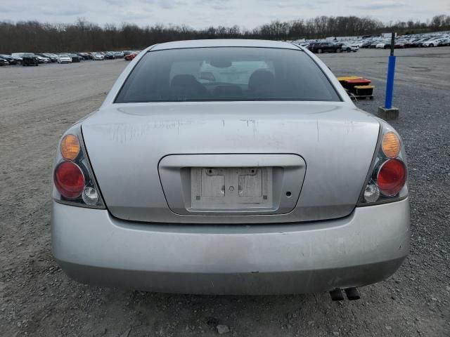 2002 Nissan Altima Base